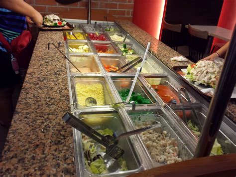 charlie's food trips: Wendy's Salad Bar ( SM North EDSA Annex )