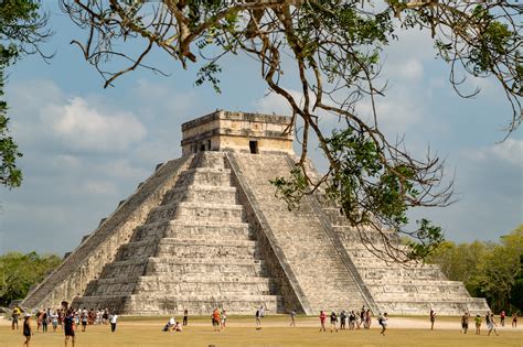 Pyramid Chichen Itza : México Travel Experience