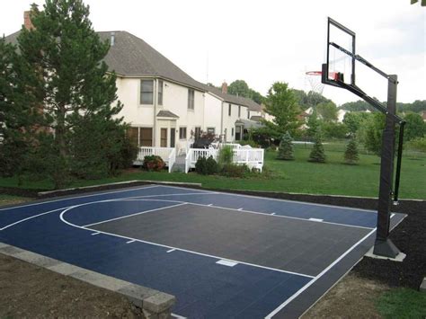 27 sport court backyard ideas (17) - LivingMarch.com | Backyard basketball, Backyard sports ...