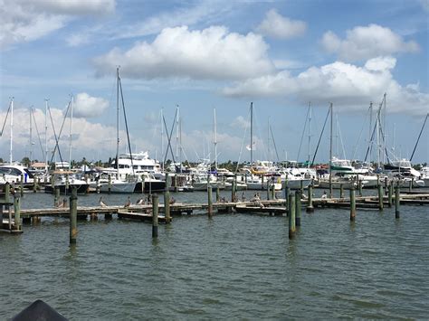 Naples boat dock | Boat dock, San francisco skyline, Skyline