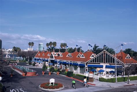 Parking - Coronado Ferry Landing