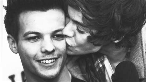 Harry Styles And Louis Tomlinson? Relationship Status In 2021? - WTTSPOD