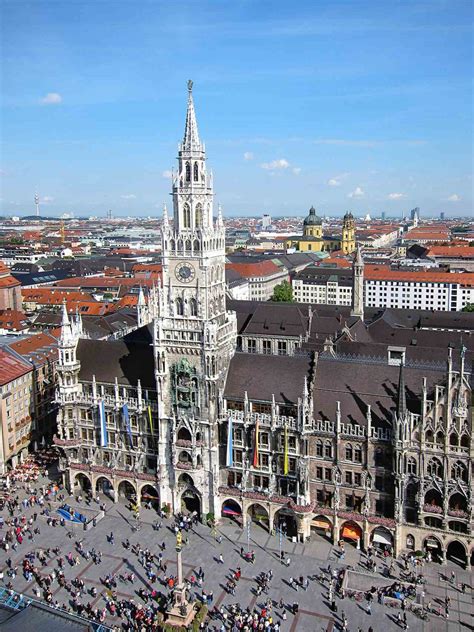 Marienplatz, Munich, Germany - GoVisity.com