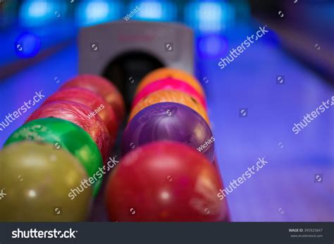 1,445 Bowling glow Images, Stock Photos & Vectors | Shutterstock