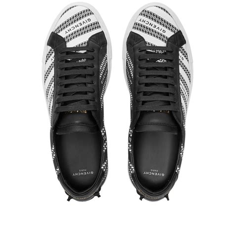 Givenchy Urban Street Low Chain Logo Sneaker Black & White | END. (DK)