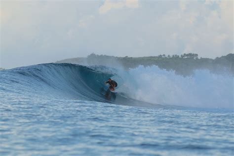 Good surf Sumba - Sumba Surf Camp