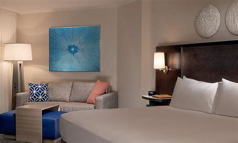 Rooms & Suites | Hilton Orlando Buena Vista Palace