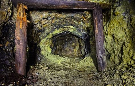 Abandoned Mines (38 pics)