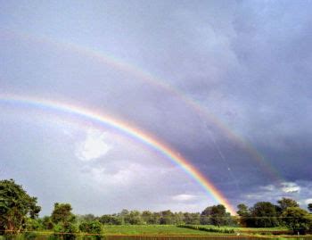 Milestone of india: Milestone of India - A double rainbow formation over the Adilabad skyline ...