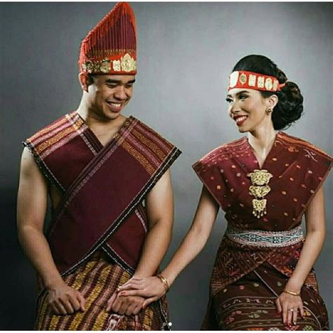 Pakaian Adat Suku Batak : 10++ Pakaian Adat Sumatera Utara - Ragam Baju Tradisional ...