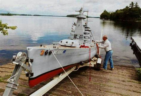 Man Builds 30 ft Model Replica of a Battleship Model build by William Terra, Maine, USA Kit ...