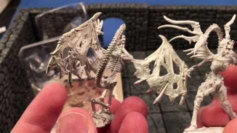 Miniature Monday Bone Devil Unboxing Wizkids Unpainted - YouTube