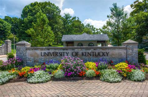 Experience University of Kentucky in Virtual Reality.