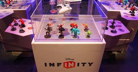 Disney Infinity Toy Box on iOS; everyone (including Nintendo) should ...