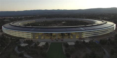 Apple Park, Cupertino, California: September 2017 Drone Flyover Video ...