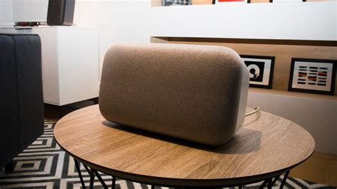 Google's Home Max speaker brings the sound for $399 - CNET