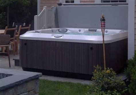 Jacuzzi® Hot Tubs and Spas | Cape Cod Aquatics