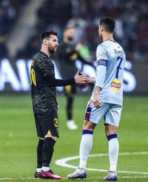 Messi ve Ronaldo'dan futbolseverleri duygulandıran paylaşım: Bazı eski dostları görmek güzeldi ...