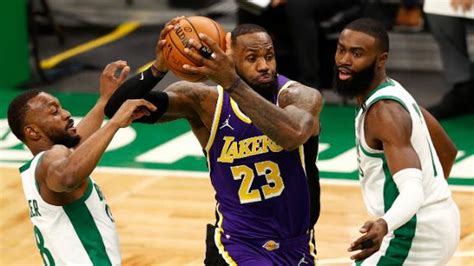 Anthony Davis scores 27, Lakers hold off Celtics 96-95 - ABC7 Los Angeles