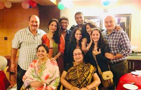 Anupam Kher Wishes Wife, Kirron Kher With Rare Picture With The Kher Family And One With Her Father