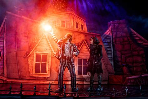 First Look: Alex Brightman, Elizabeth Teeter, and the Cast of Beetlejuice | Broadway Direct