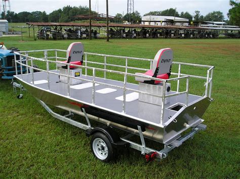 14 Deck Boat | Rhino Marine, Inc.