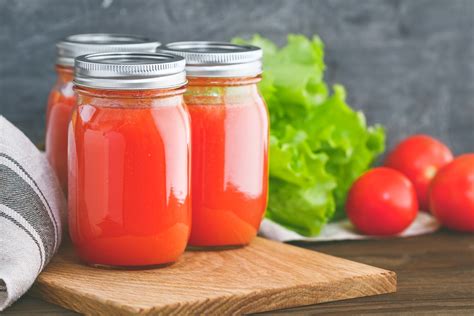 Homemade Tomato Puree Recipe and Canning Tips