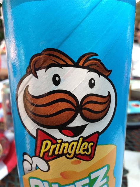 The Pringles guy now has a mouth... : mildlyinfuriating