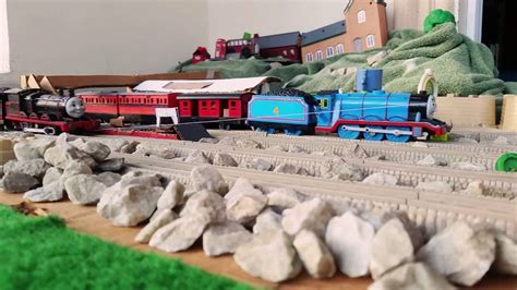 Trackmaster Black Livery James Review - YouTube