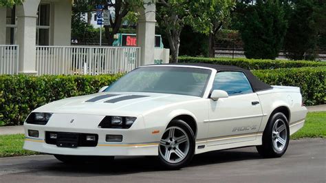 1988 Chevrolet Camaro Iroc-Z Convertible - CLASSIC.COM