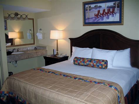 Embassy Suites Orlando South on I-Drive: Vacation the way it should be