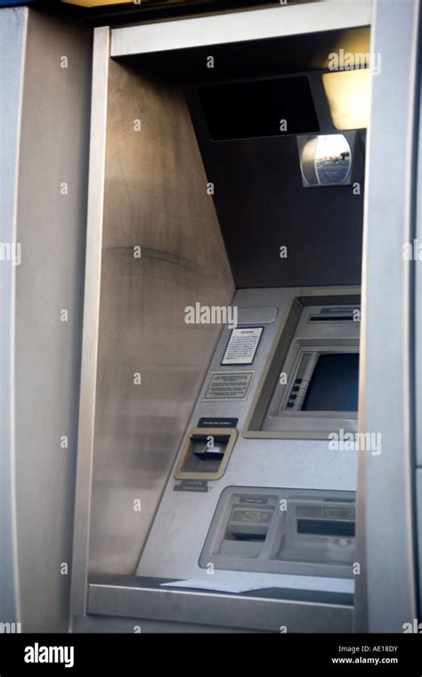 Automated bank machine Stock Photo - Alamy