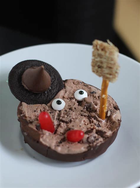 Thin Mints Ice Cream Melted Witch Treat | A Magical Mess