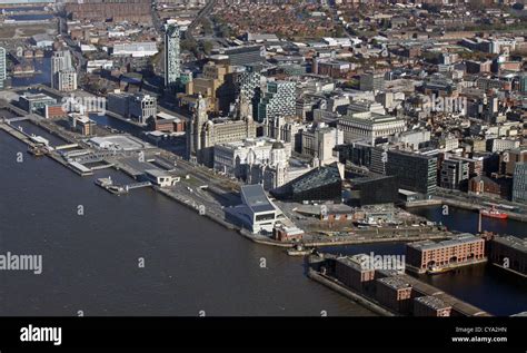 Liverpool waterfront panorama hi-res stock photography and images - Alamy