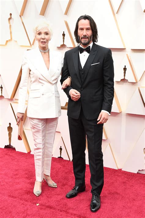 Keanu Reeves’s Mom Was Just Mistaken for His Girlfriend at the 2020 Oscars | Glamour