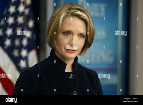 White House Press Secretary Dana Perino stuns reporters as she steps ...