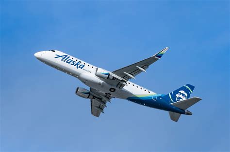 Alaska Airlines' Latest Sale Has Flights for 21% Off Until Sunday