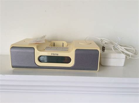 iPod Player Radio Clock Vintage iHome Radio Alarm Clock Speaker AC DC ...