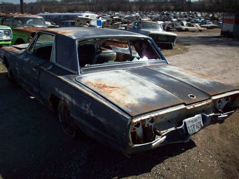 1964 Ford Thunderbird Parts Car 3