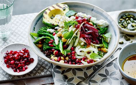 Joe Wicks' veggie superfood salad | Lunch Recipes | GoodtoKnow