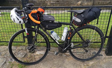 On turning a road bike into a tourer: the magic of bikepacking gear – Banging on about bikes