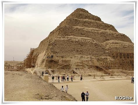 BLOGitse: The Step Pyramid of King Djoser at Saqqara (Sakkara), Egypt