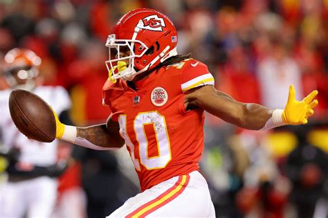 Isiah Pacheco injury: Chiefs RB suffers injury in Championship Round ...