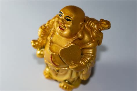 Laughing Buddha: Significance, types and placement for home