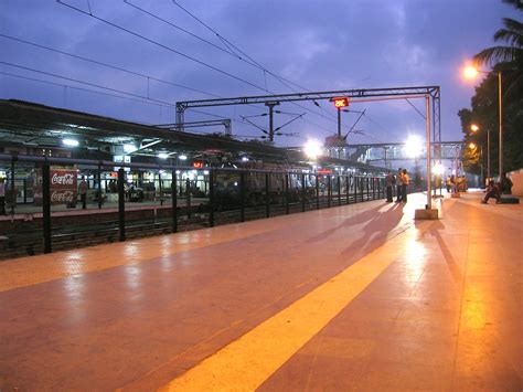 Plateform | Bhubaneswar railway station at 5AM in the mornin… | Flickr