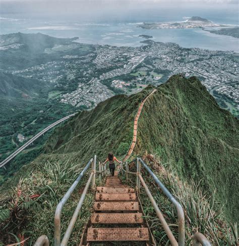 THE 10 MUST-DO HIKES IN OAHU - The Globe Wanderers