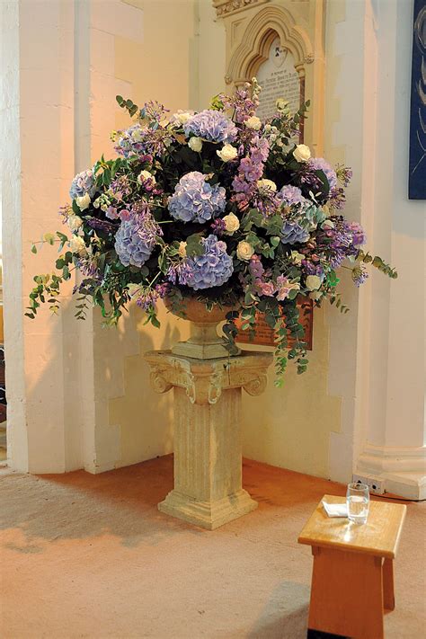 Wedding Ideas, Planning & Inspiration | Church flower arrangements, Floral arrangements, Flower ...