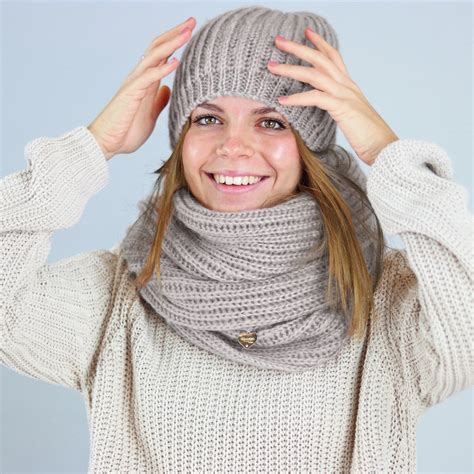 Extra soft beanie and ring scarf Color Grey