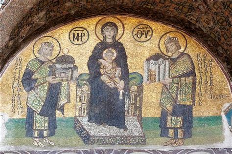 Mosaic Icon up to the Hagia Sophia Entrance, c.1000 - Byzantine Mosaics - WikiArt.org