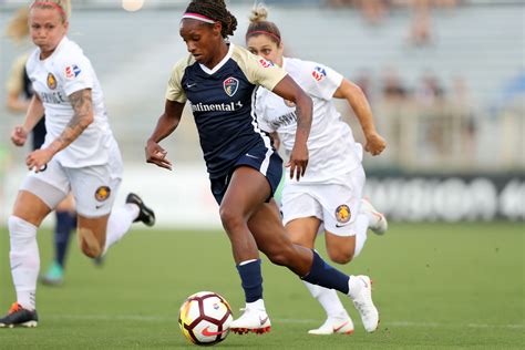 On and off the field, Crystal Dunn turning heads | Herald Community ...